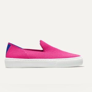 NWOT Rothy’s Girls Bubblegum Pink Slip on Sneakers size 4.
